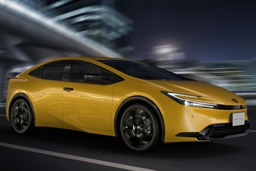 特別仕様車 G プラグインハイブリッド車 “Night Shade”（ベース車両はG プラグインハイブリッド車）