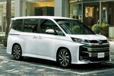 【モデル入り素材】S-Z（ハイブリッド・2WD・7人乗り）