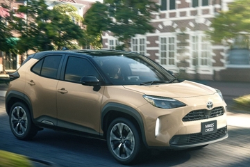 【モデル入り素材】Z（ハイブリッド・2WD）