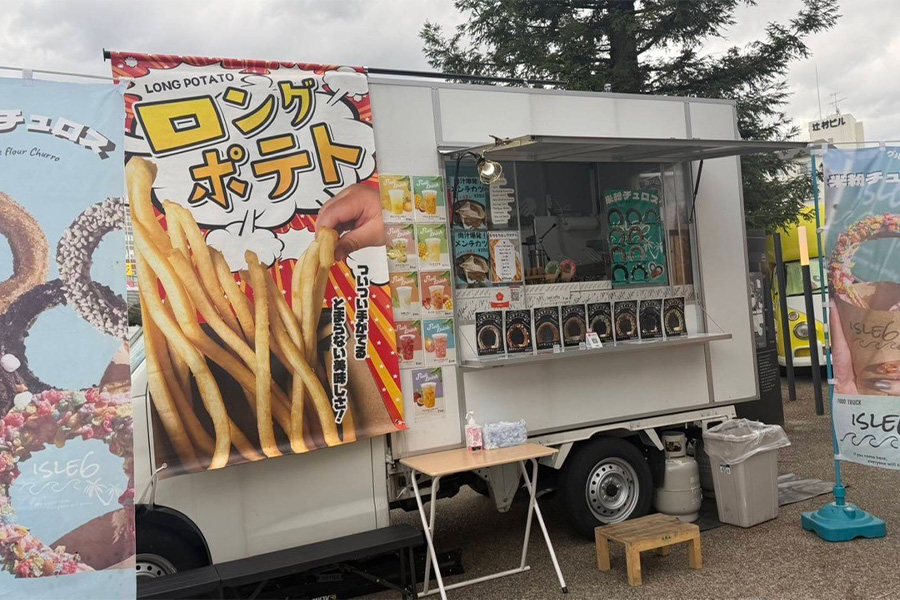 ラリパーク　9日　FOOD TRUCK ISLE6　9日・10日
