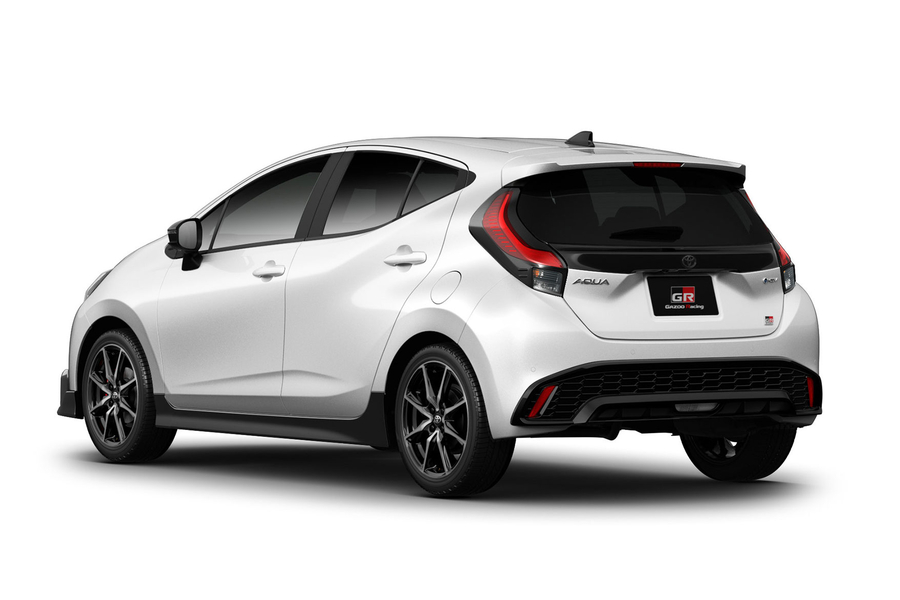 新型アクア GR SPORTが復活！2026年モデルの進化ポイントを徹底解説