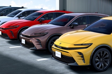 SPORT Z（2.5Lハイブリッド車）
